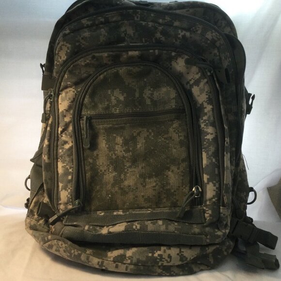 Outdoor Camo Backpack Mens Army Military Camping Hiking Bag Straps bug Out Gear - Picture 1 of 12